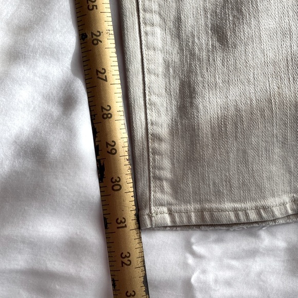 7 for All Mankind skinny leg taupe distressed jeans  women’s size 25 - Picture 7 of 8